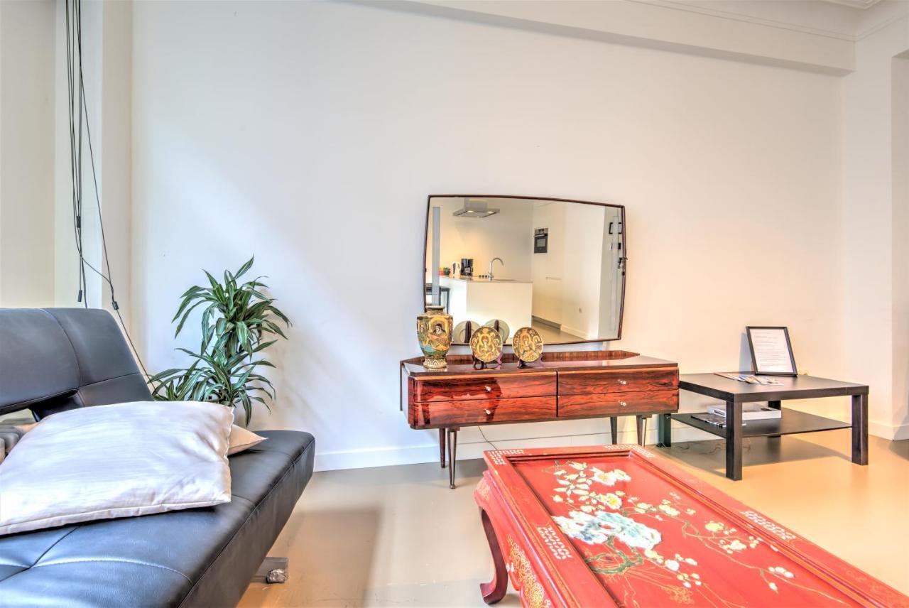 The Meir Lodge. Apartments In Heart Of Антверпен Екстериор снимка
