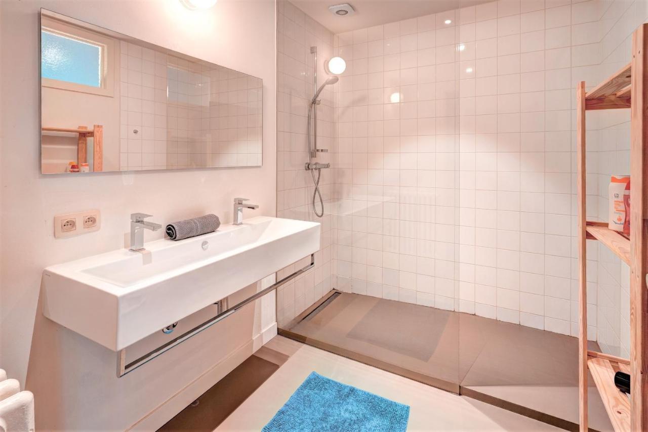 The Meir Lodge. Apartments In Heart Of Антверпен Екстериор снимка
