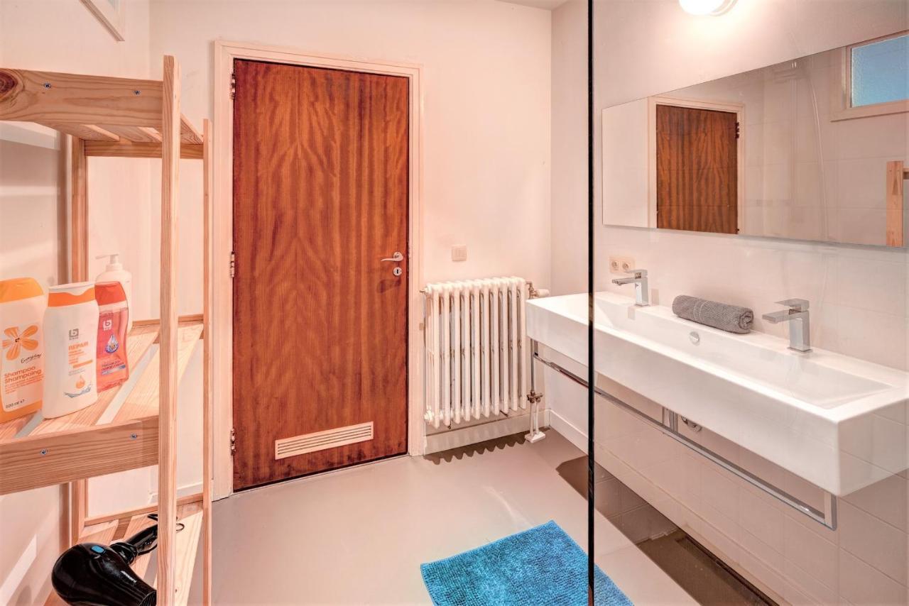 The Meir Lodge. Apartments In Heart Of Антверпен Екстериор снимка